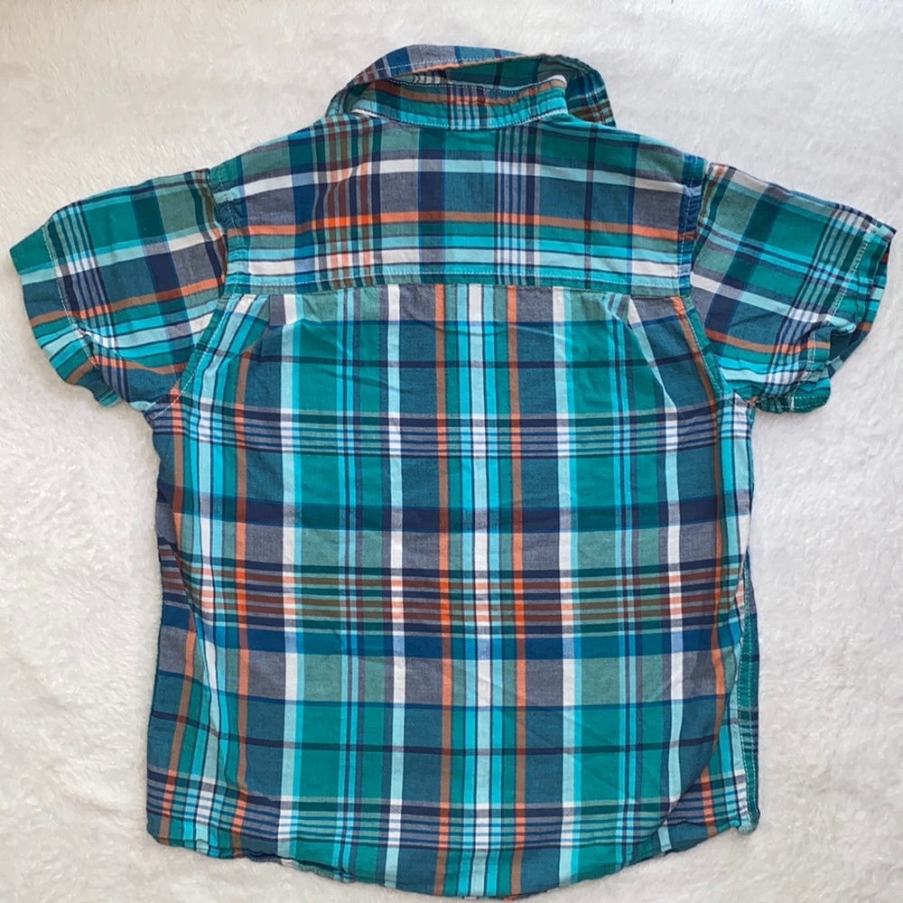 Children’s Place plaid button down shirt (S-5/6) - Picture 3 of 9